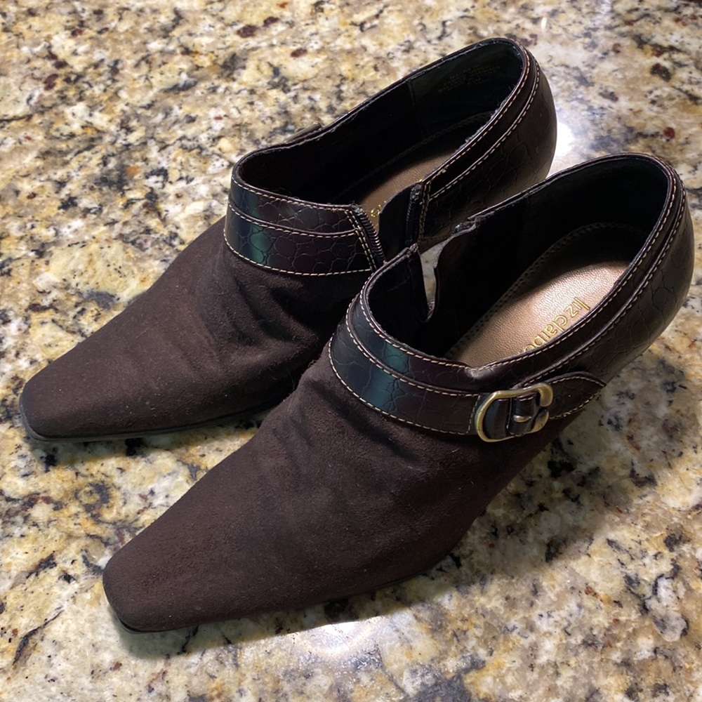 Liz Claiborne brown bootie with buckle in size 6 1/2.